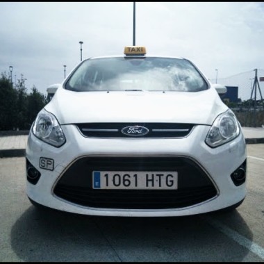 Taxi Adrian