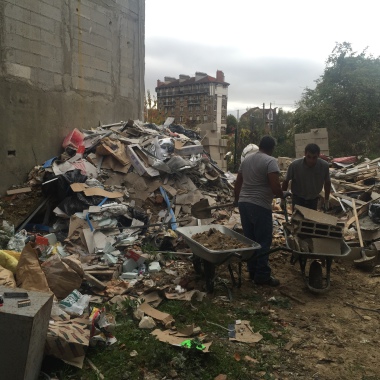 Enlèvement de déchets et rebuts de construction