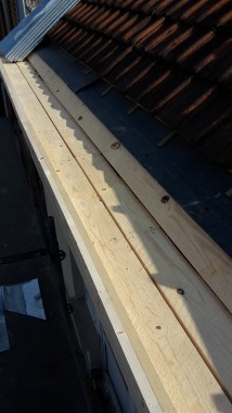 Construction nouvelle boiserie de corniche