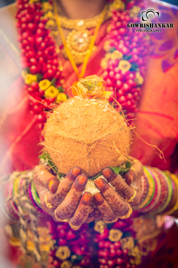 candid wedding photos