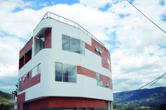 Viviendas unifamiliares AR-01, Tumbaco - Pichincha.