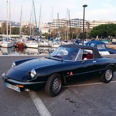 Cannes Classic Garage