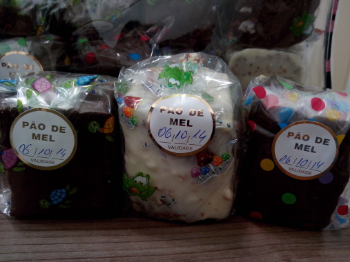 Pão de Mel recheado