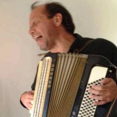 Pedro  Pablo  Chauvin (Acordeón)