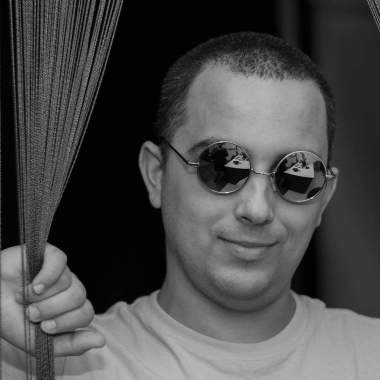 Livyou Photography - Sc Dodo Management Srl