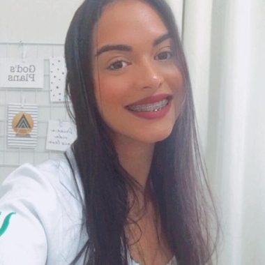Pauliana Santos Lopes