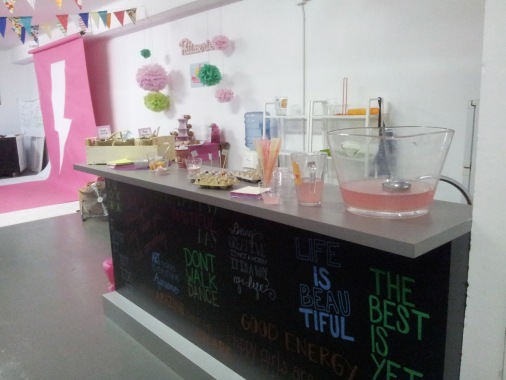 Organizamos un market con toda la ilusión de quién empieza y fue un éxito!!
y así seguimos avanzando...