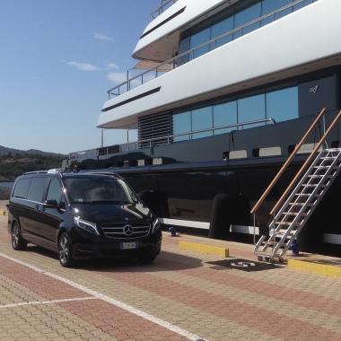 Luxury Limousine Service In Sardinia