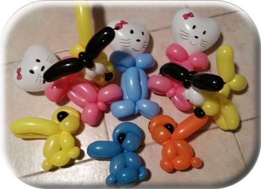 Hello Kitty, des lapins, des petits chiens, des oursons, des sabres lasers...  Les créations sont infinies...