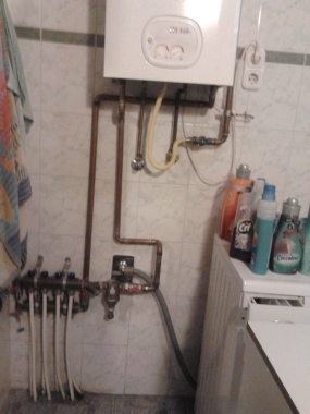 ehhez nem kell szerintem kommenbtzár