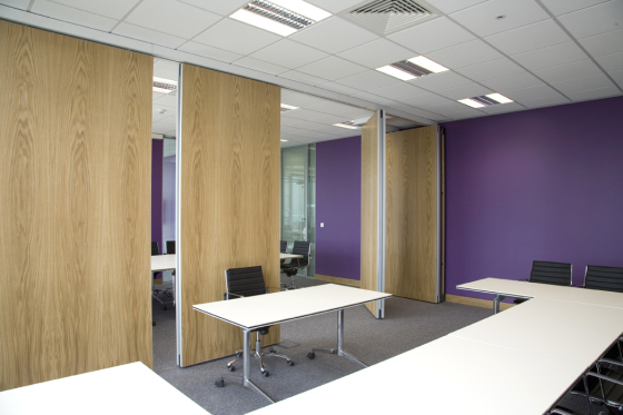 Smart use of space – Movable walls offer a flexible solution for making the most of an interior space. Room sizes can be changed in a matter of moments to capitalise on the revenue potential of commercial space or simply create the most efficient use of floor space