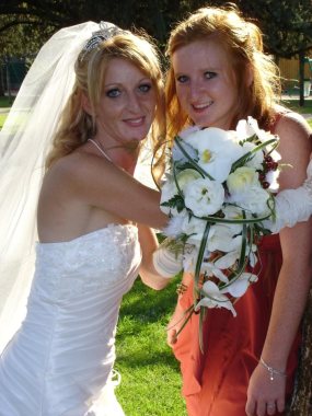 Bouquet mariée chute avec orchidée et poignée mousse
