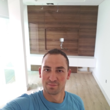 Steins Instalações E Manutenções Elétricas