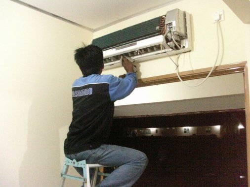 Perbaikan / Cleaning AC split unit indoor