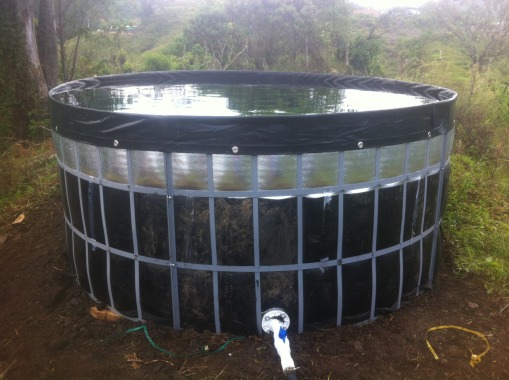 Tanques almacenamiento de agua riego