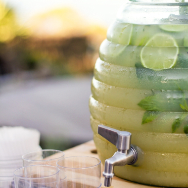 Non - alcoholic mojitos