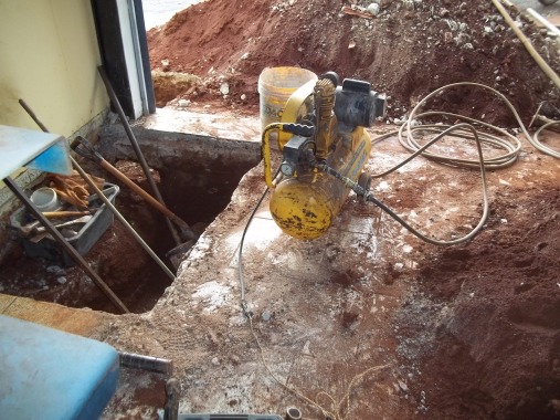 COMPRESSOR PARA ASSENTAMENTO DAS ESTACAS