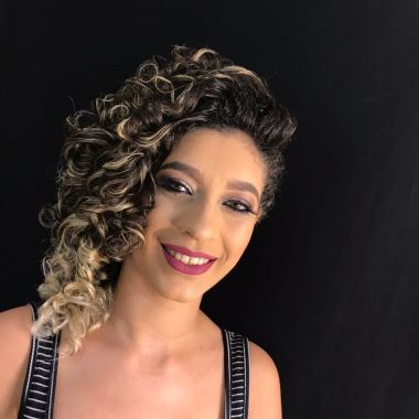 Júlia Zenni