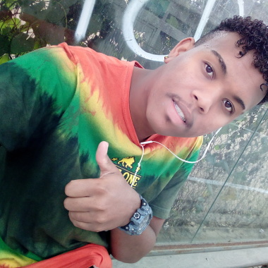 Nenhum