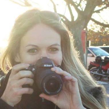 Bya Photos
