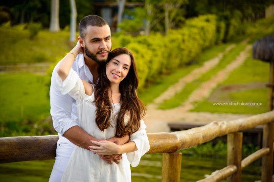 Dani e Claudemir em seu ensaio fotográfico pré casamento.