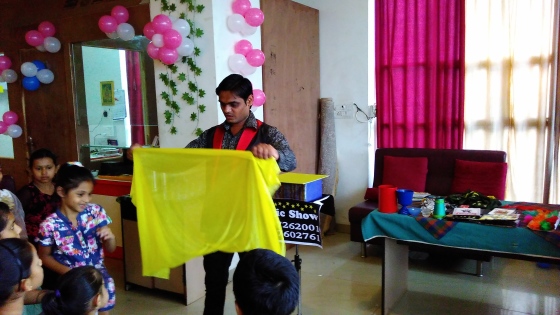 Magic Show for Birthday Party at Apple Inn Restaurant Indore at 22.09.2016