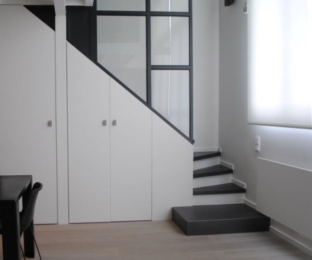 RANGEMENTS SOUS ESCALIER