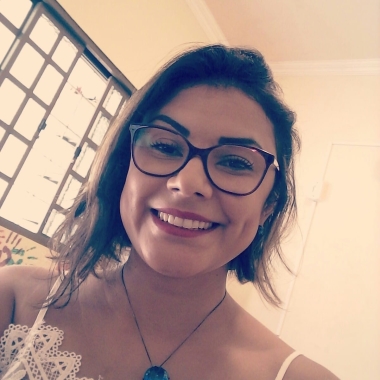 Profissional: Alexsandra Oliveira