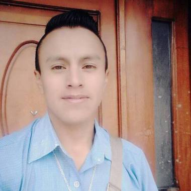 Empleado En La Universal Sweet Industries