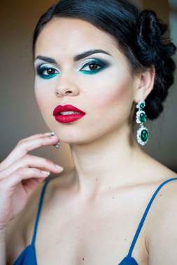 Recogido y makeup