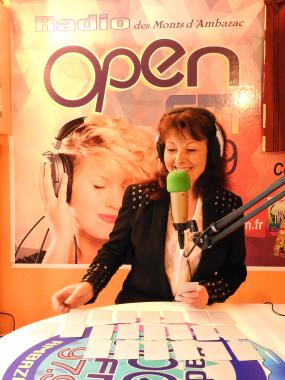 Mon émission consiste à répondre aux questions que les auditeurs me posent à Radio Open Fm 97.9 au 05 55 56 21 44.