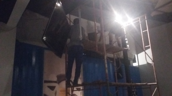 pemasangan partisi