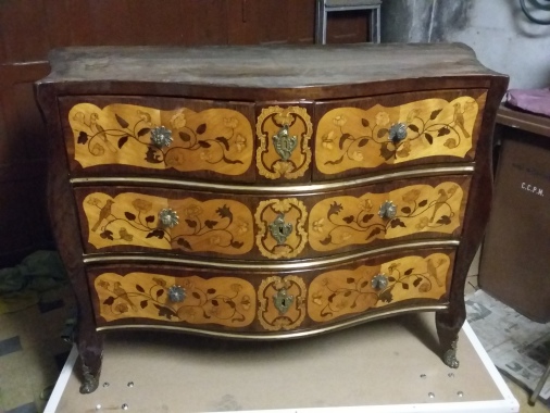 Commode tombeau