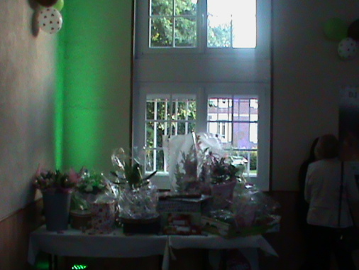 Effet lumineux  mural  changement de couleur aléatoire 
table cadeaux  .
En  option