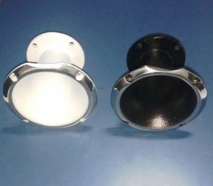 Cone , cornetas e jarróes em aluminio fundido