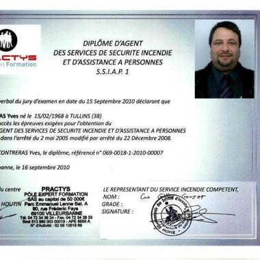 Yves Contreras