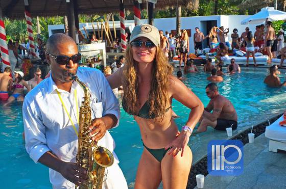 Sax et DJ nikki beach Phuket