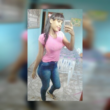 Auxiliar De Cabeleireira Ou Babá