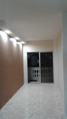 Division pequeño salon (Pladur)  con iluminacion (luz led ojos de buey) y acabado en pintura matte. 