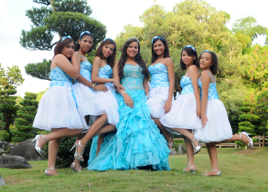 QUINCEANOS