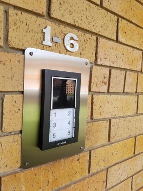 iKall Comelit White Backlite