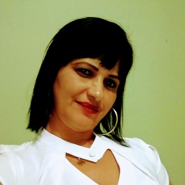 Marcela Cuidadora De Idosos