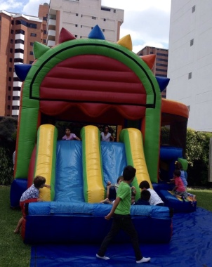 4 en 1 PLAYGROUND