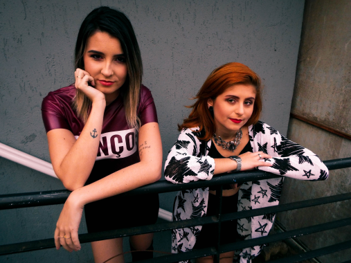 Ensaio com Rafaela Berger e Cynthia Moore