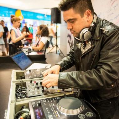 Dj Julio Viñolas