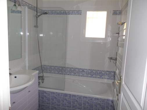 Salle de bains complète