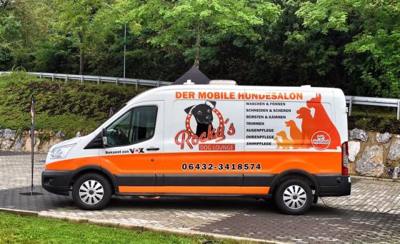 Unser mobiler Grooming Van von Aussen