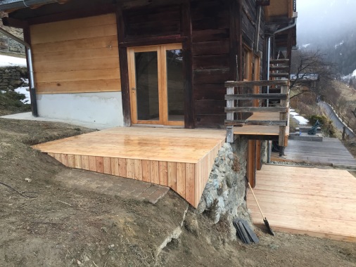 doubles terrasses en mélèze du Val d'Hérens  à Maze 