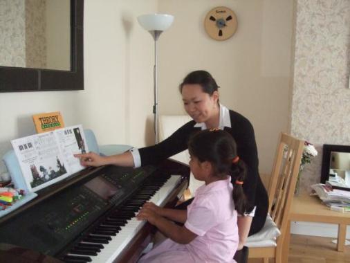 Piano Teaching 1 to 1 - age 5