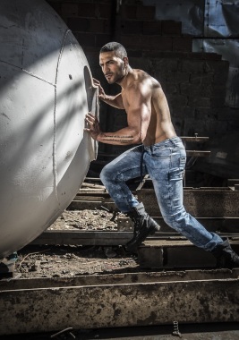 Valla para fabrica de Jeans Hombre